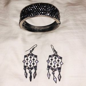2piece bracelet&earring set! Fabulous!